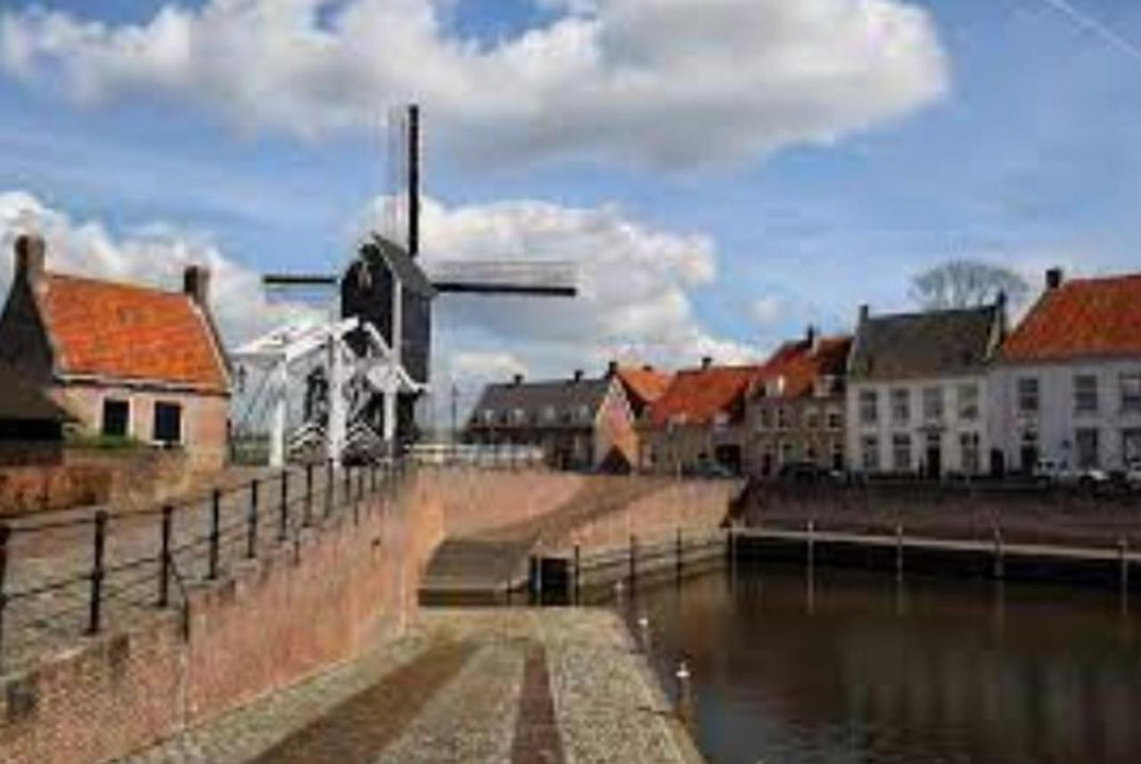 Bed and Breakfast Bnb Onder De Blauwe Hemel Vlijmen Exteriér fotografie