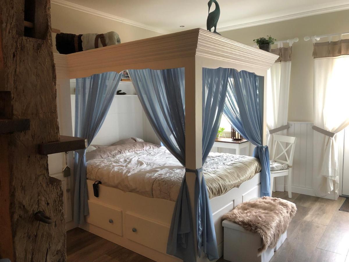 Bed and Breakfast Bnb Onder De Blauwe Hemel Vlijmen Exteriér fotografie